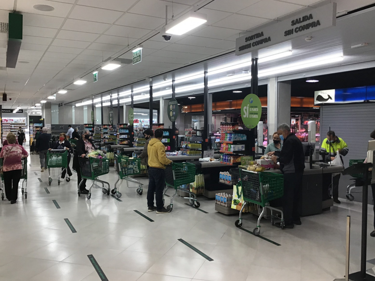 Mercadona inaugura un supermercat a Salt (Girona)