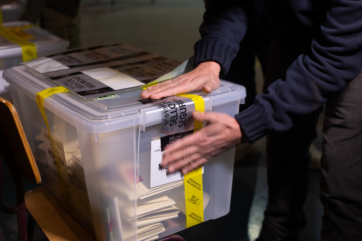 Segellat d'urnes de vots a Xile