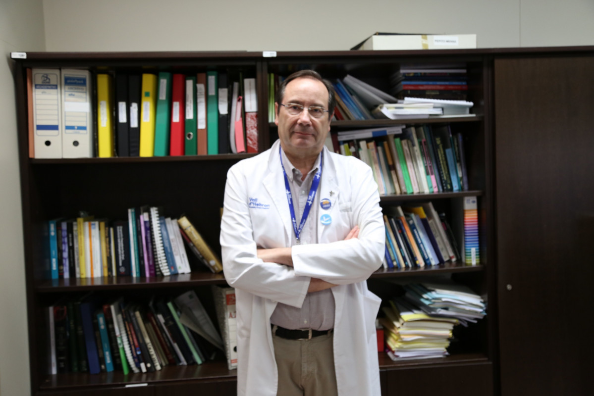 Arxiu - El cap de Servei de Microbiologia de l'Hospital Vall d'Hebron de Barcelona, Tomàs Pumarola
