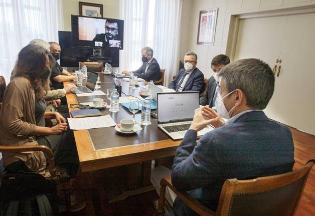 El secretari general de Seguretat Social i Pensions, Israel Arroyo, al encuento mantingut amb les organitzacions d'autònoms per abordar la pròrroga de l'cessament d'activitat.