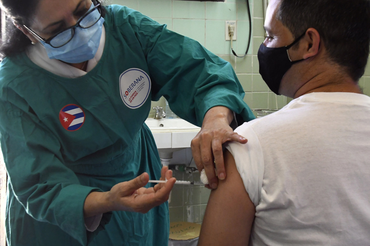 EuropaPress 3663497 assaig vacuna sobirana 02 contra coronavirus cuba