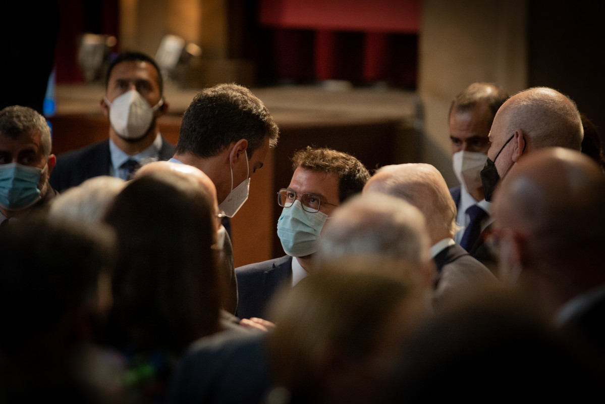 El president de la Generalitat espanyol, Pedro Sánchez, i el president de la Generalitat, Pere Aragonès, en un acte.