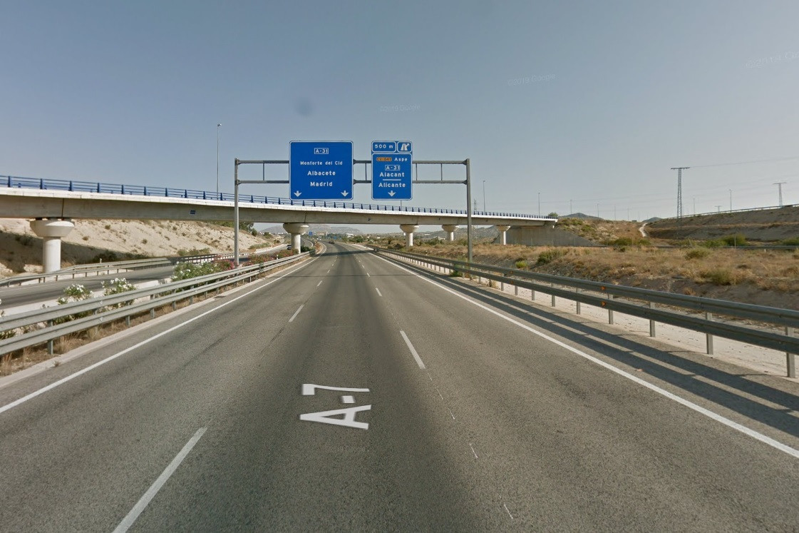 Autovia A-7 al seu pas per Monforte del Cid (Alacant)