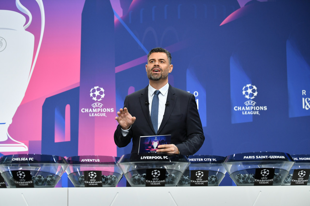 Arxiu - HANDOUT - 14 December 2020, Switzerland, Nyon: American-Portuguese journalist Pedro Pinto speaks during the draw for the round of 16 of the UEFA Champions League at UEFA headquarters. Photo: Harold Cunningham / UEFA / dpa - ATTENTION: editorial faci servir