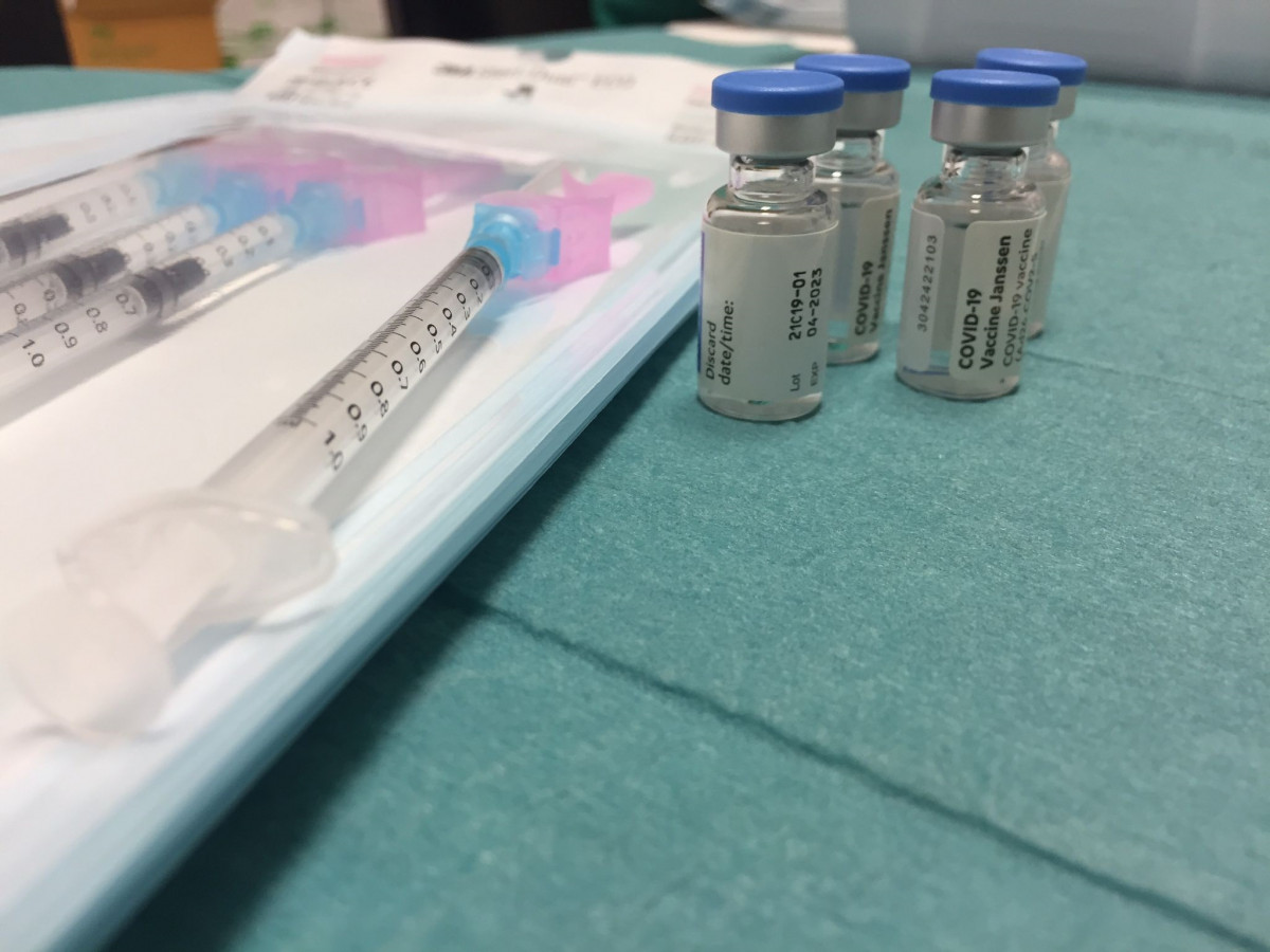 Arxiu - Diverses dosis de vacunes contra el coronavirus