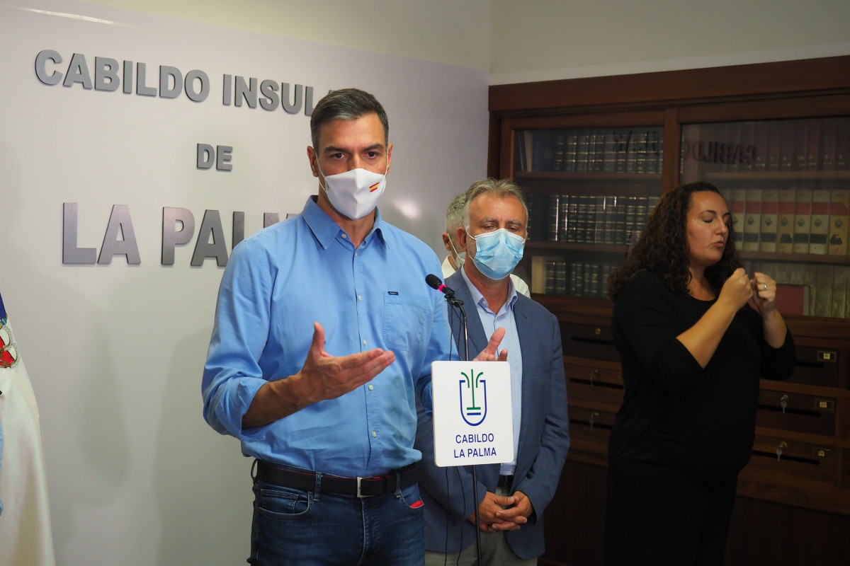 El president de Govern, Pedro Sánchez, respon als mitjans a La Palma