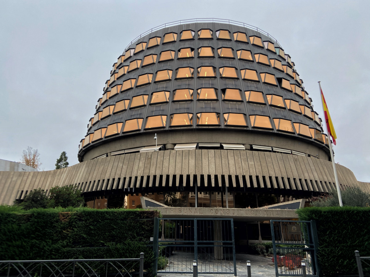 Arxiu - Façana de l'edifici del Tribunal Constitucional d'Espanya, a Madrid el 29 de novembre de 2019.
