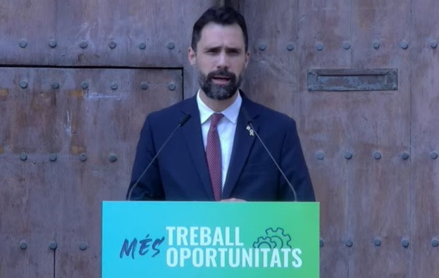El conseller de Empresa y Trabajo de la Generalitat, Roger Torrent, en rueda de prensa en Reus (Tarragona)