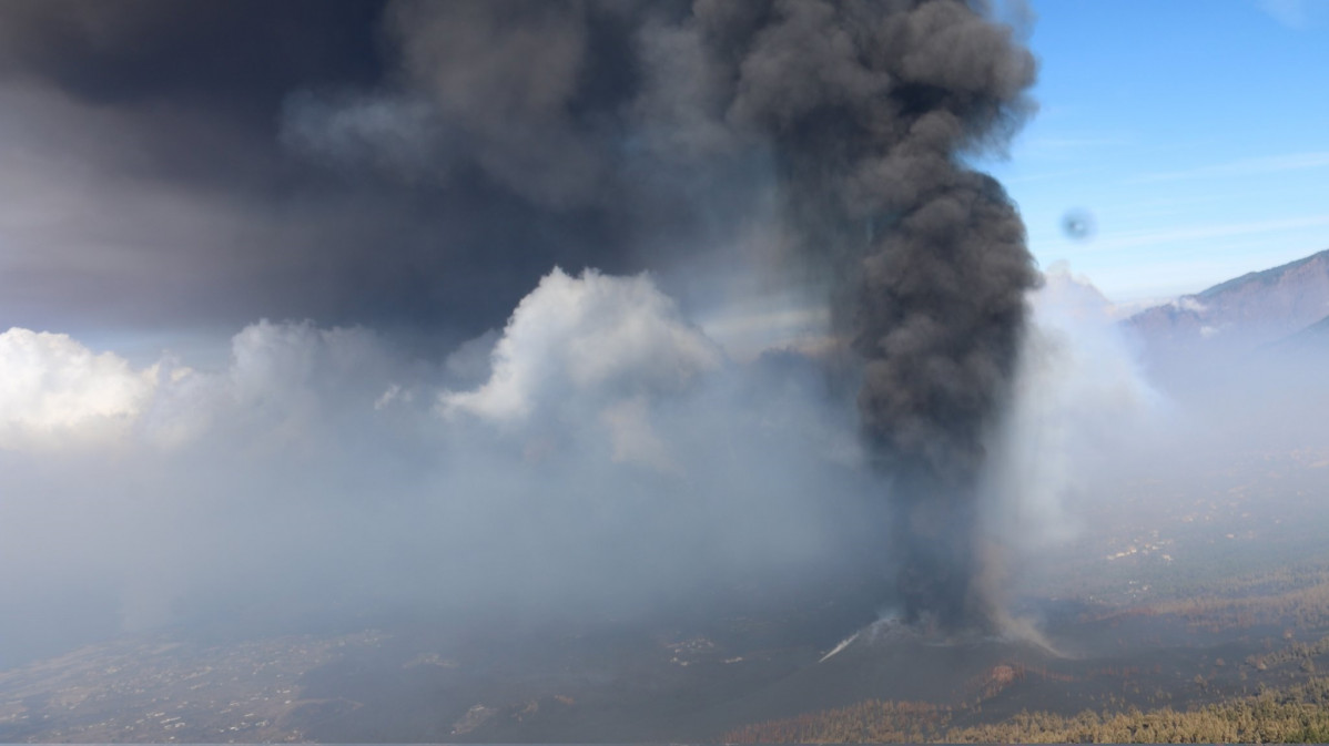 Núvol de cendres de l'volcà de la Palma