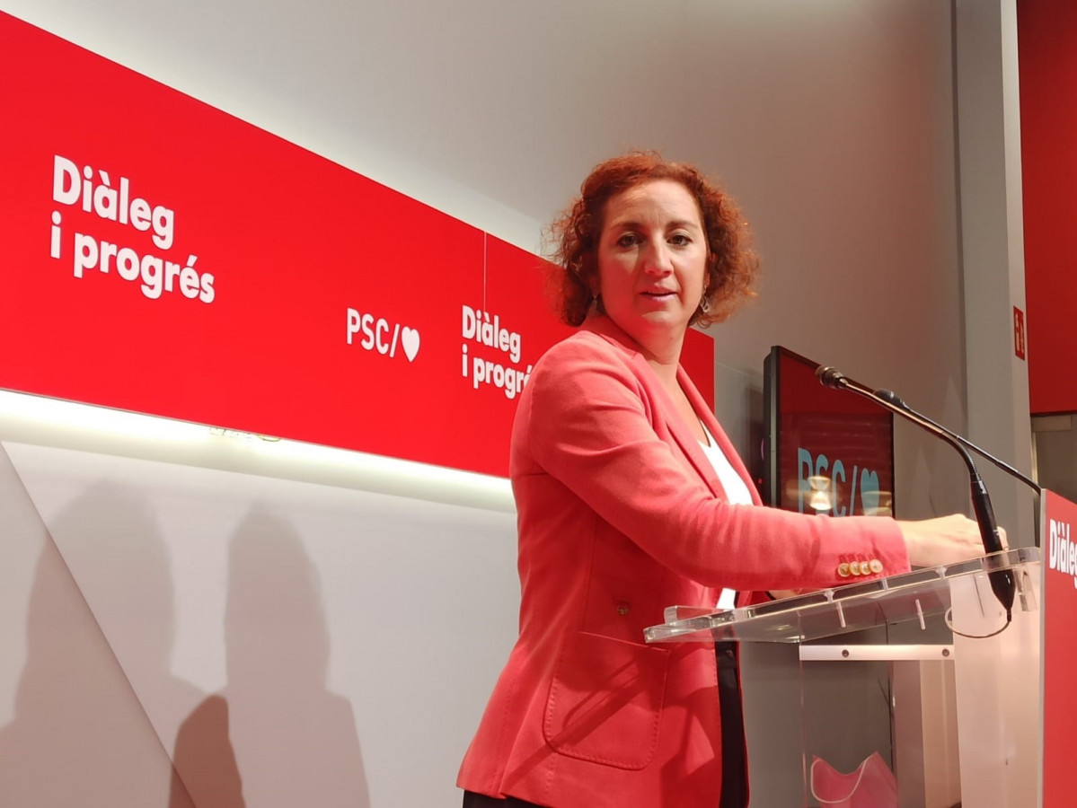 La portavoz del PSC en el Parlament, Alícia Romero, en rueda de prensa en la sede del PSC el 18 de septiembre.