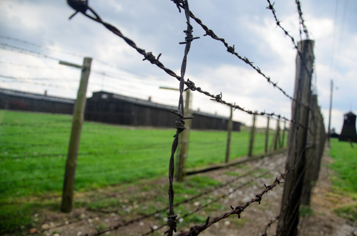 Fence gc7dabe73f 1920