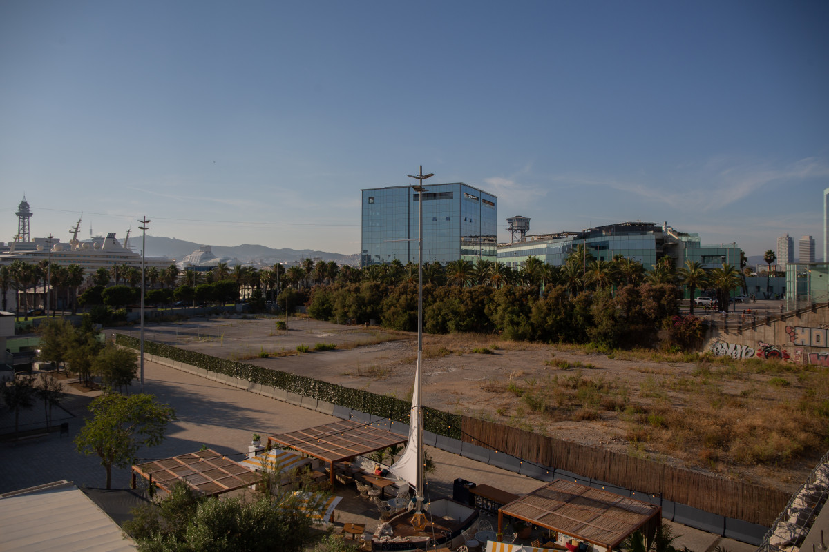 Archivo - El espacio de la Nueva Bocana del Puerto de Barcelona, donde se prevé la construcción del museo Hermitage Barcelona, a 6 de agosto de 2021, en Barcelona, Catalunya (España). La construcción del museo Hermitage Barcelona en este espacio es actual