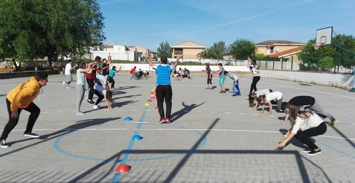Arxiu - Estudiants a una classe d'educació física