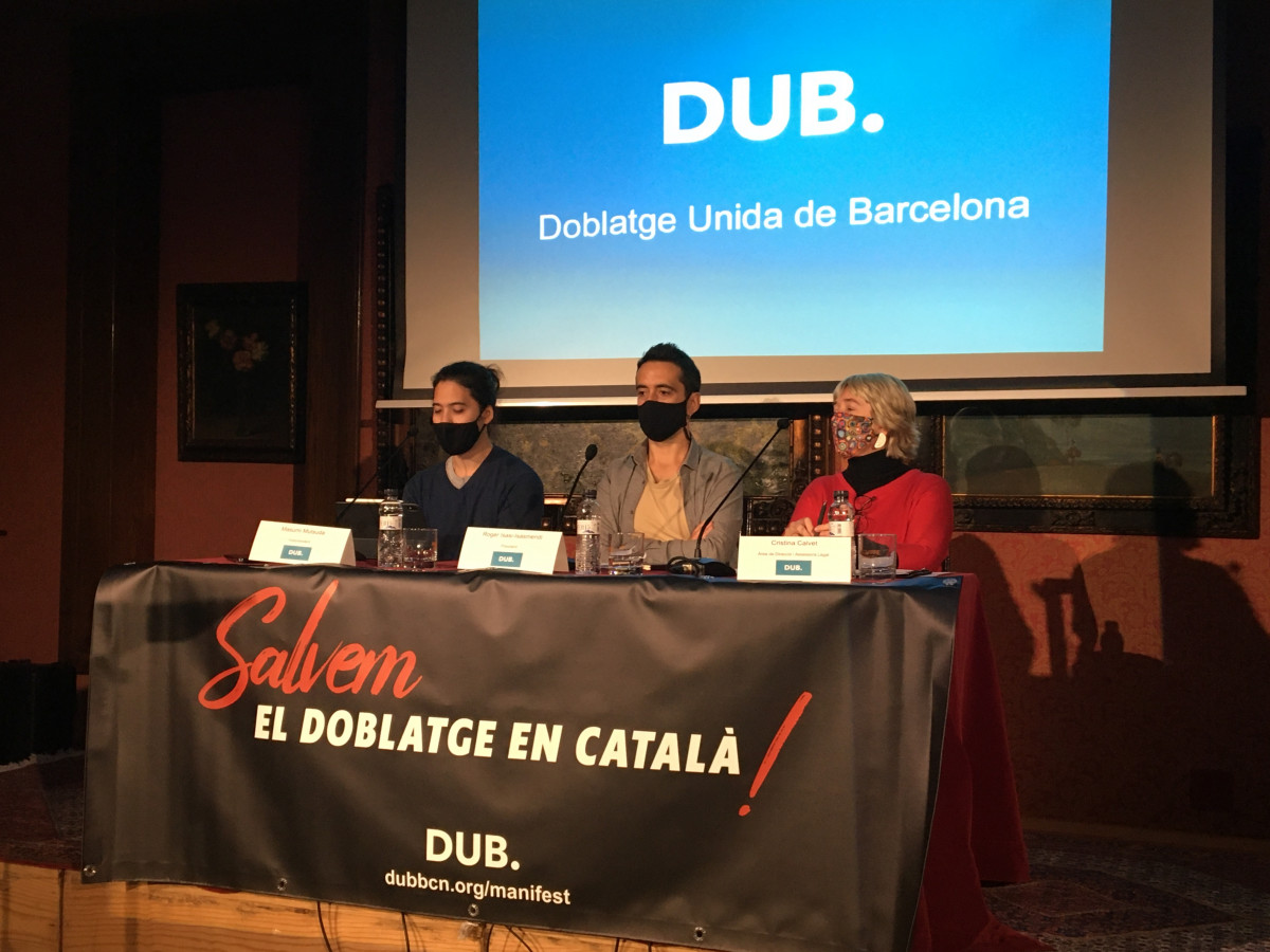 Rueda de prensa de Doblatge Unida de Barcelona (DUB) con su presidente, Roger Isasi-Isasmendi