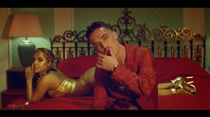 C TANGANA I BECKY G