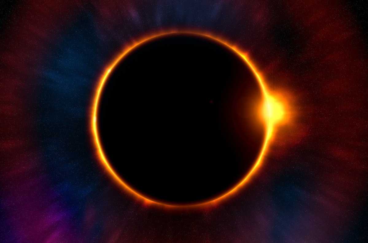 Eclipsi gdb2f2ae84 1920