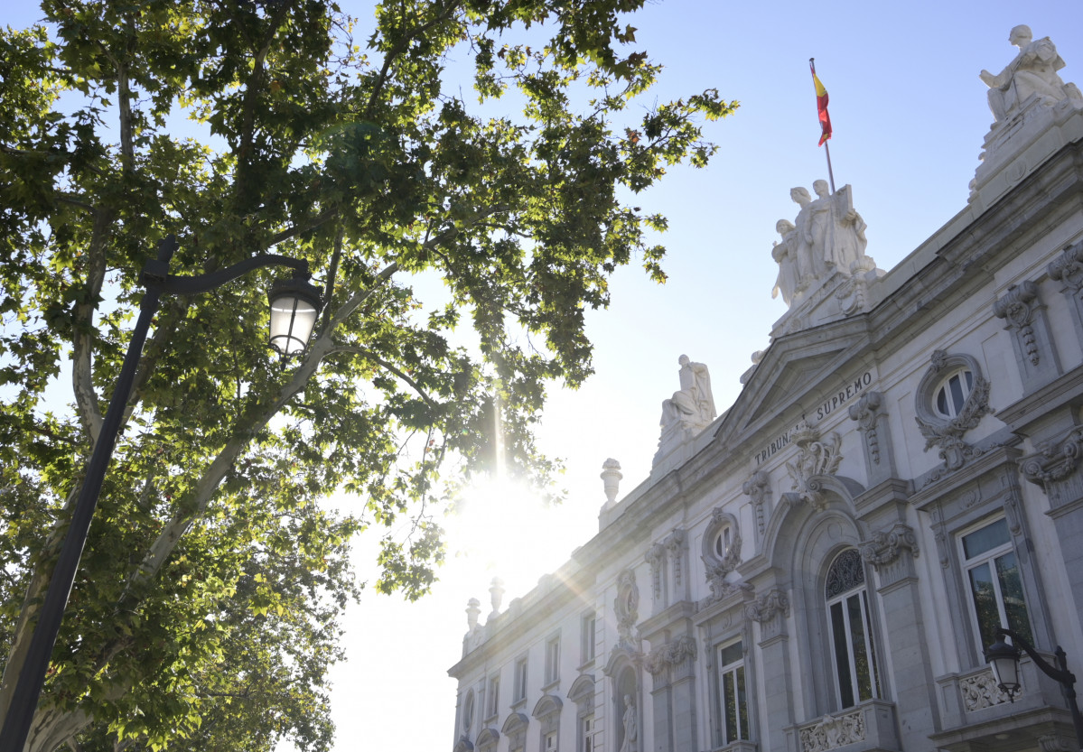 Arxiu - La façana del Tribunal Suprem, a 15 d'octubre de 2021, a Madrid (Espanya).