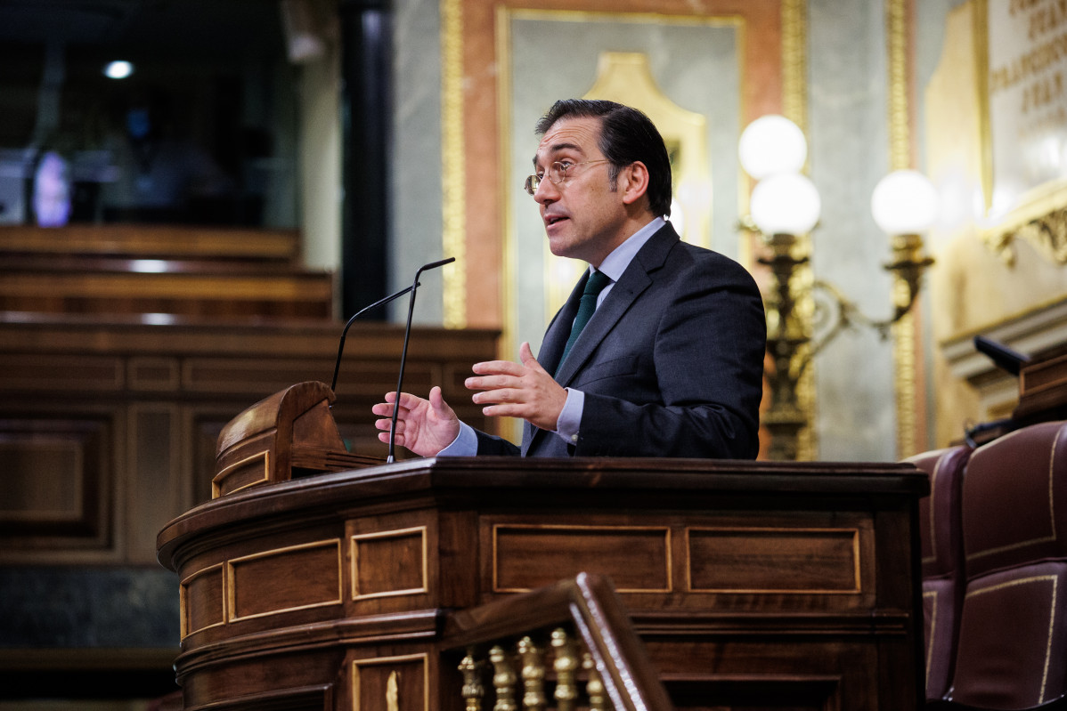 El ministre d'Afers Estrangers, Unió Europea i Cooperació, José Manuel Albares, intervé en una sessió plenària al Congrés dels Diputats, el 23 de novembre de 2021, a Madrid, (Espanya).