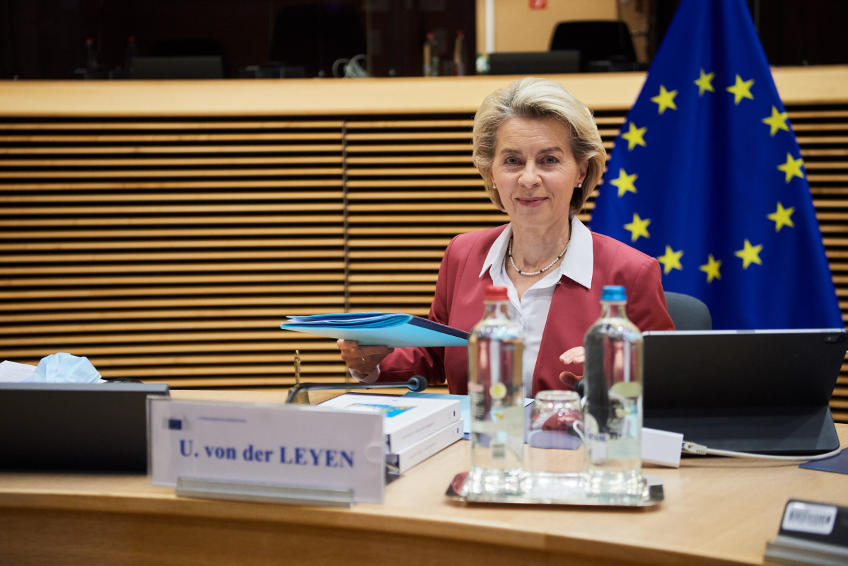 EuropaPress 4119136 handout 01 desembre 2021 belgium brussels ursula von der llegeixen president of