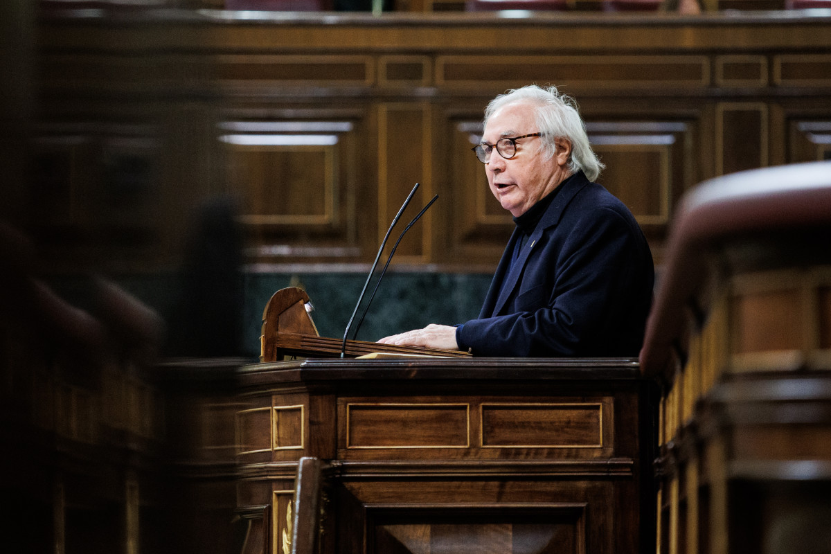 L'exministre d'Universitats, Manuel Castells, durant una intervenció en una sessió plenària al Congrés dels Diputats, el 24 de novembre del 2021, a Madrid, (Espanya).