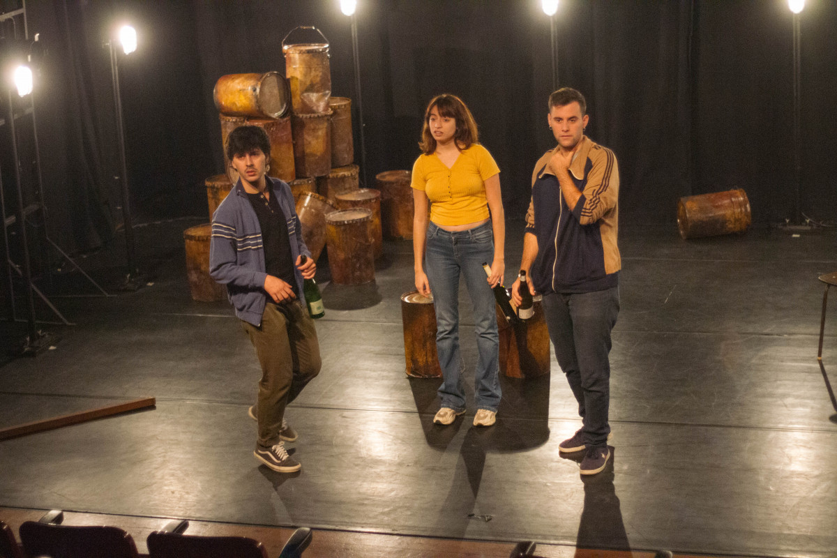 Teatre. Qui estigui lliure