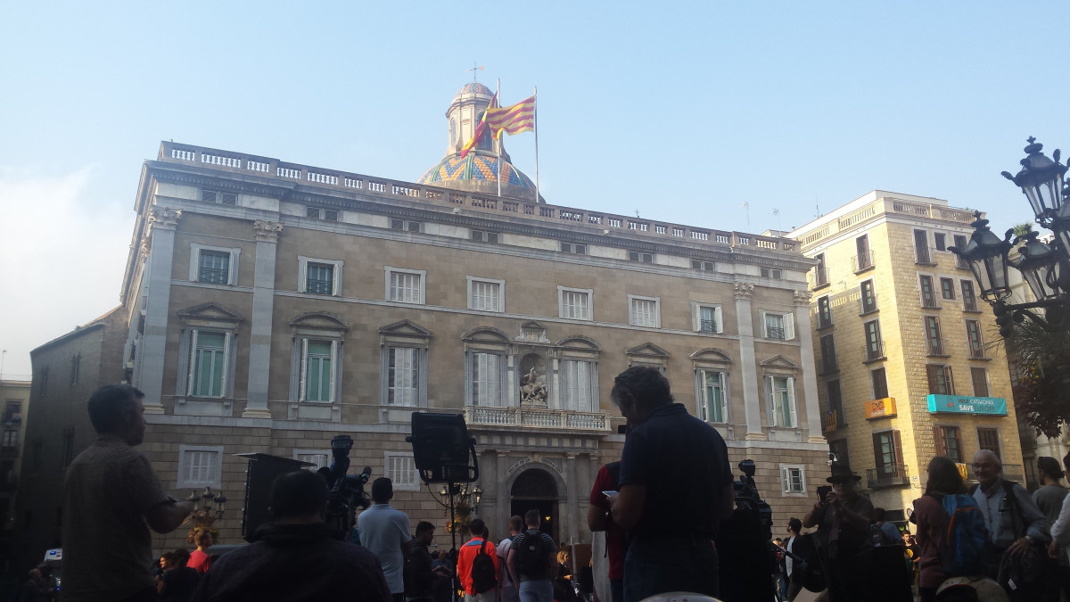 Arxiu - Arxiu - Façana de la Generalitat de Catalunya