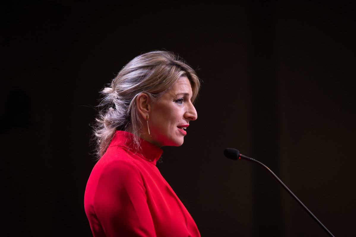 La vicepresidenta segona del Govern i ministra de Treball i Economia Social, Yolanda Díaz, compareix a l'auditori de l'edifici corporatiu de Seat, a 27 de gener de 2022, a Martorell, Barcelo