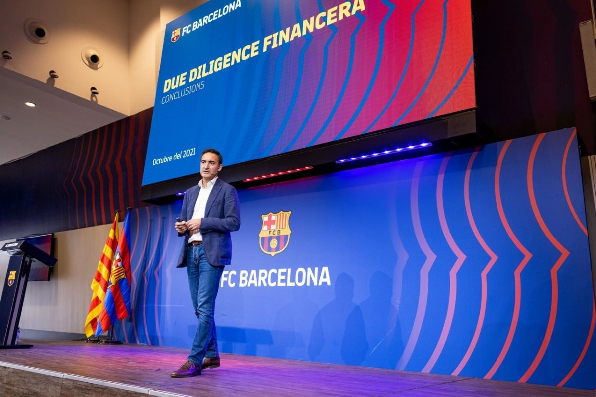 El director general del FC Barcelona, Ferran Reverter, explica la 'Due Diligence' encarregada pel club per saber l'estat econòmic i financer el març del 2021, en una compareixença a l'Auditori 1899 el 6 d'octubre del 2021