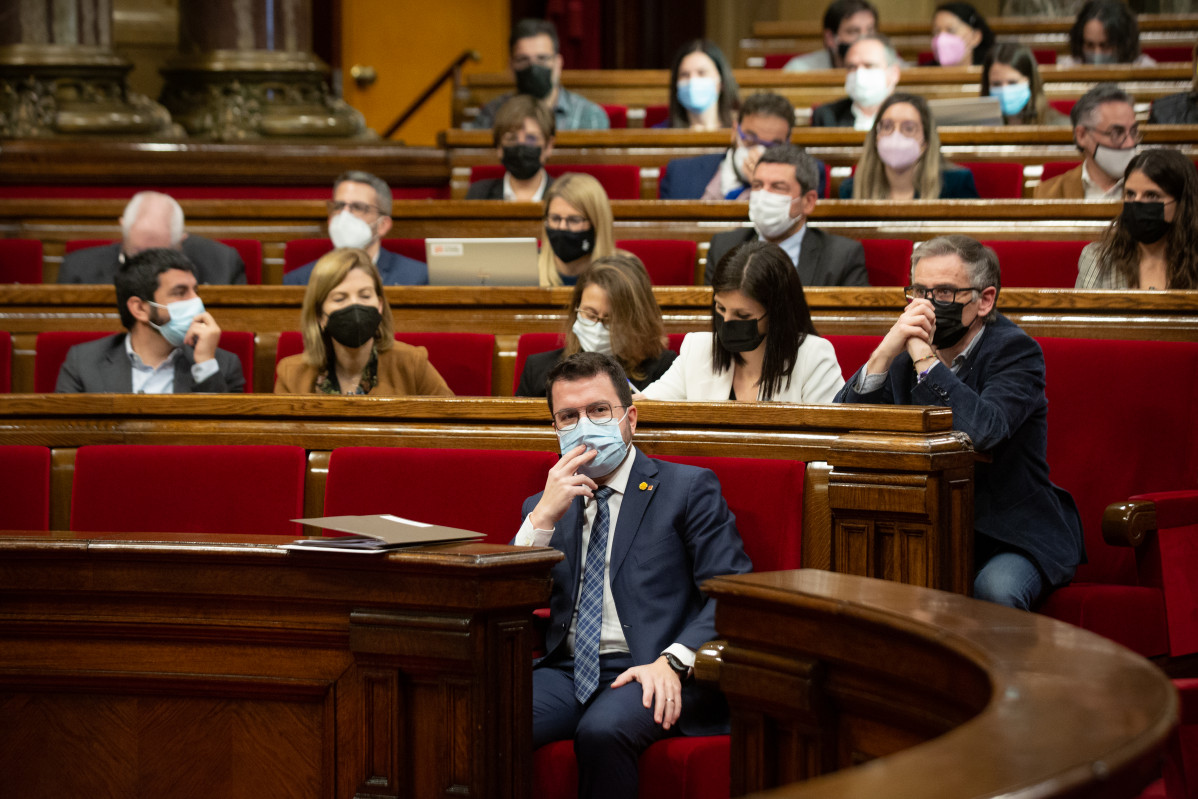 El president de la Generalitat, Pere Aragonès, en un pleno del Parlament de Catalunya.