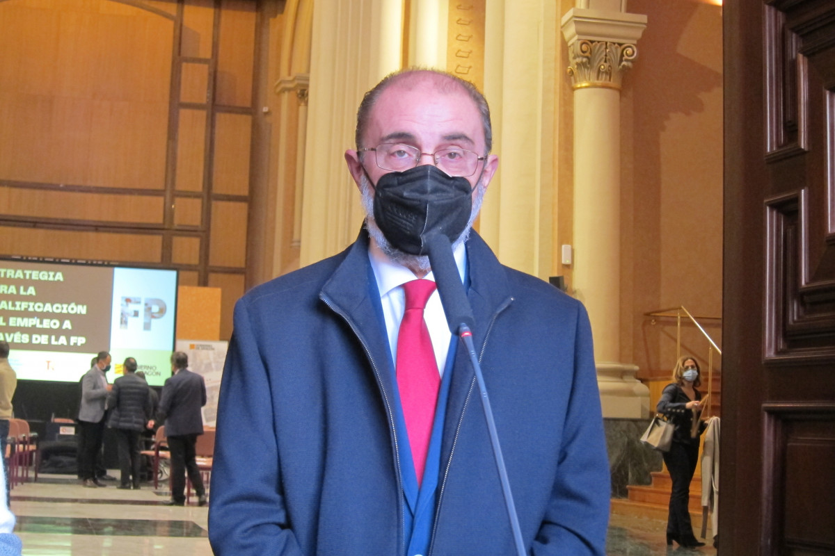 Archivo - El presidente de Aragón, Javier Lambán, en una imagen de archivo.
