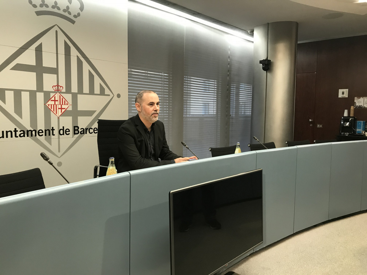 Arxiu - El regidor d'Emergència Climàtica i Transició Ecològica de Barcelona, Eloi Badia, en roda de premsa sobre la ZBE, a Barcelona, el 2 de gener del 2020. - Arxiu