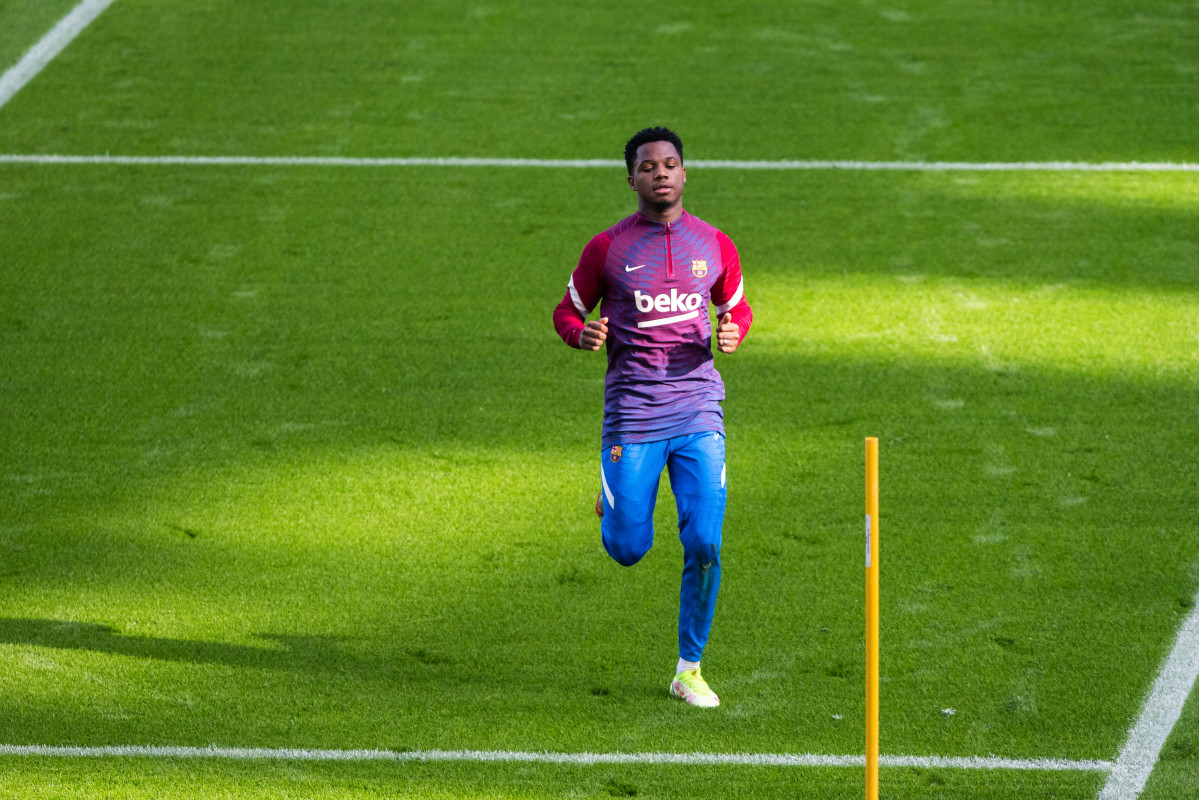 EuropaPress 4173855 ansu fati in action during the fc barcelona training session at camp nou