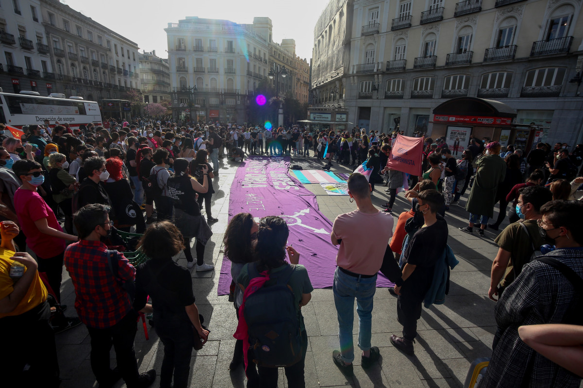 EuropaPress 3628618 diverses persones participen concentracio favor drets persones trans 31