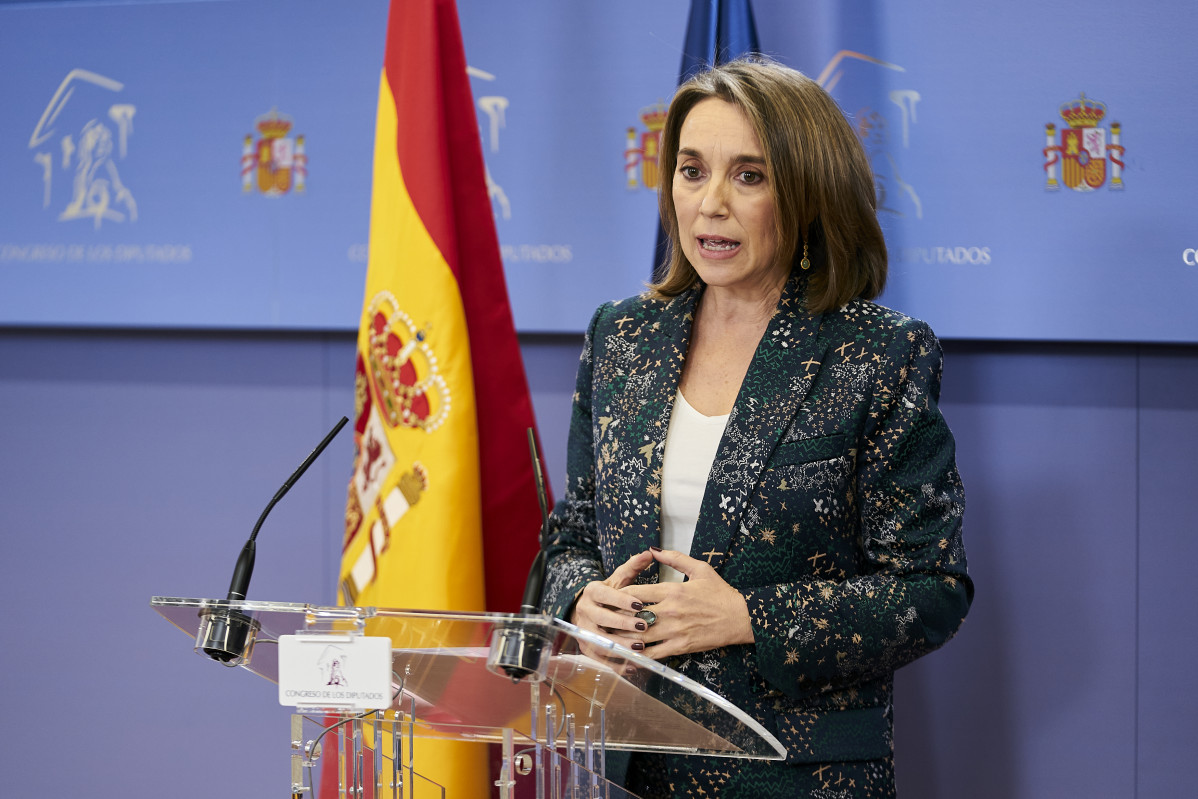 La portaveu parlamentària del PP, Cuca Gamarra, en una roda de premsa anterior a una Junta de Portaveus al Congrés dels Diputats, el 21 de desembre de 2021, a Madrid, (Espanya).