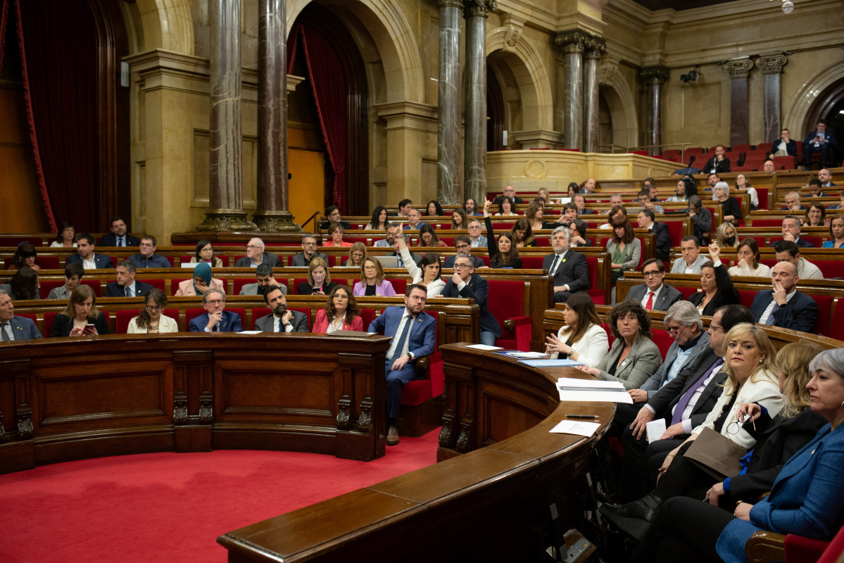El ple del Parlament, 27 d'abril del 2022.