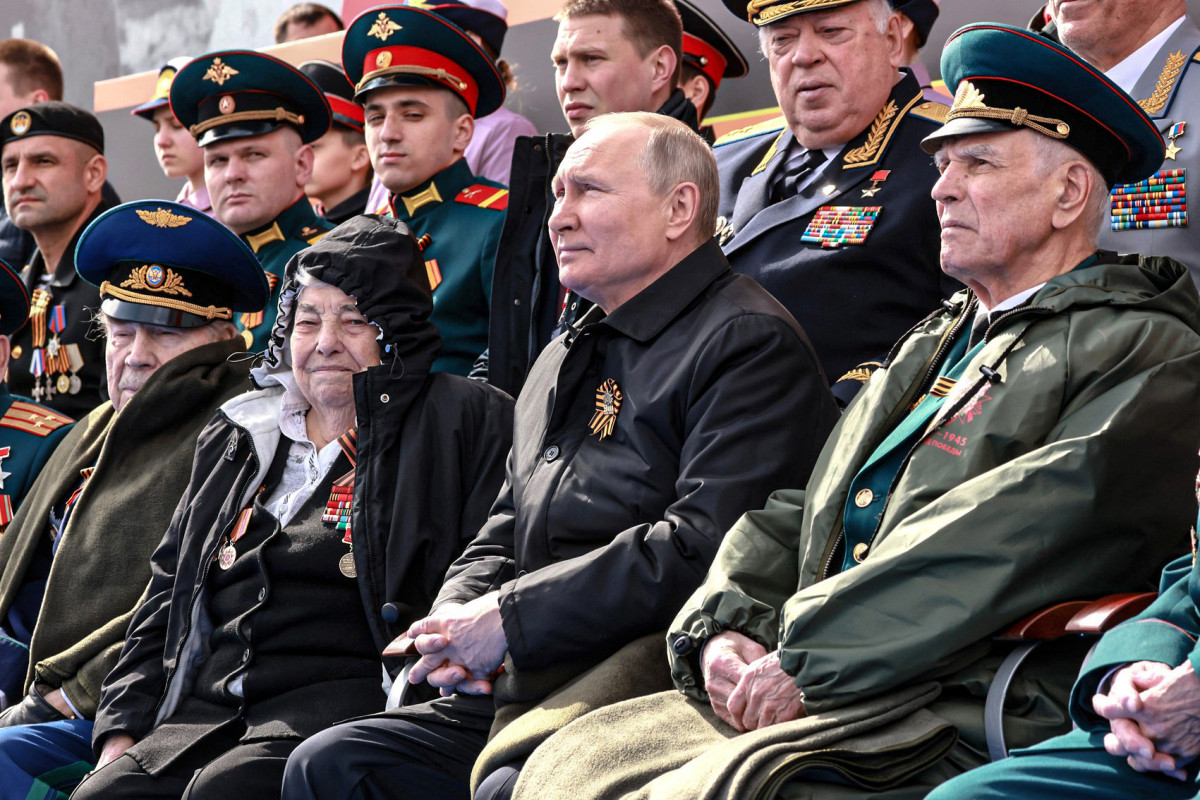 EuropaPress 4439275 handout 09 mai 2022 russia moscow russian president vladimir putin watches