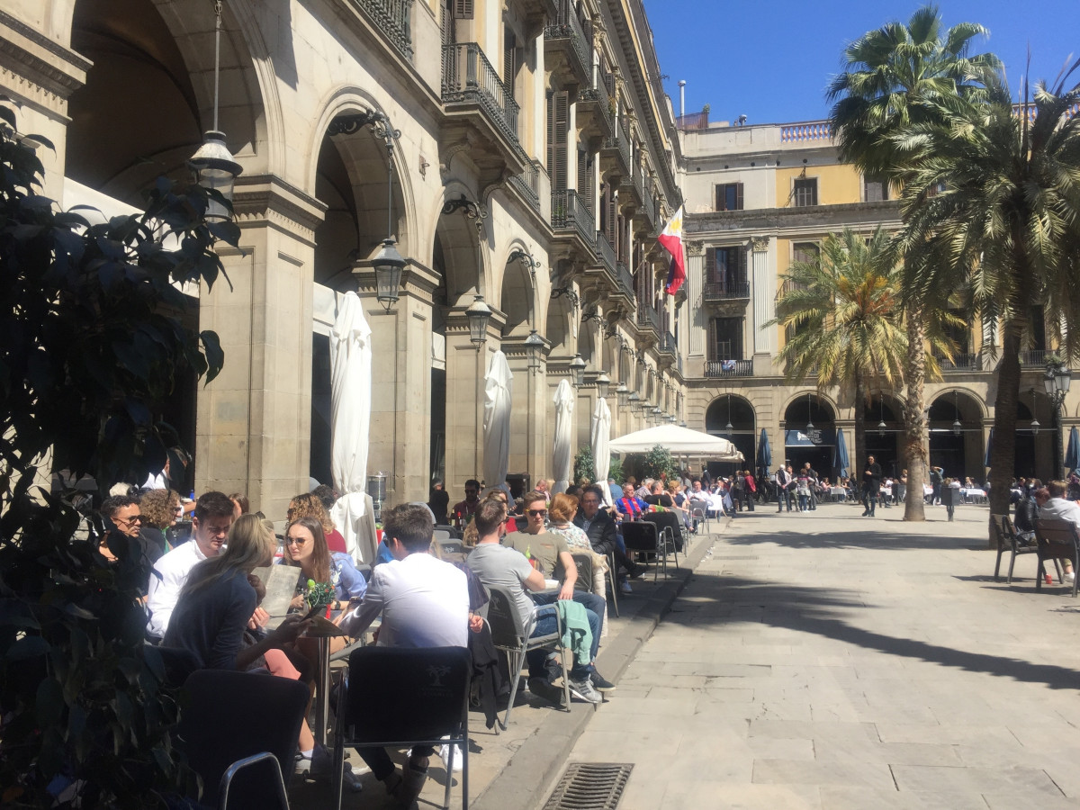 EuropaPress 2635828 terrasses plaça real barcelona