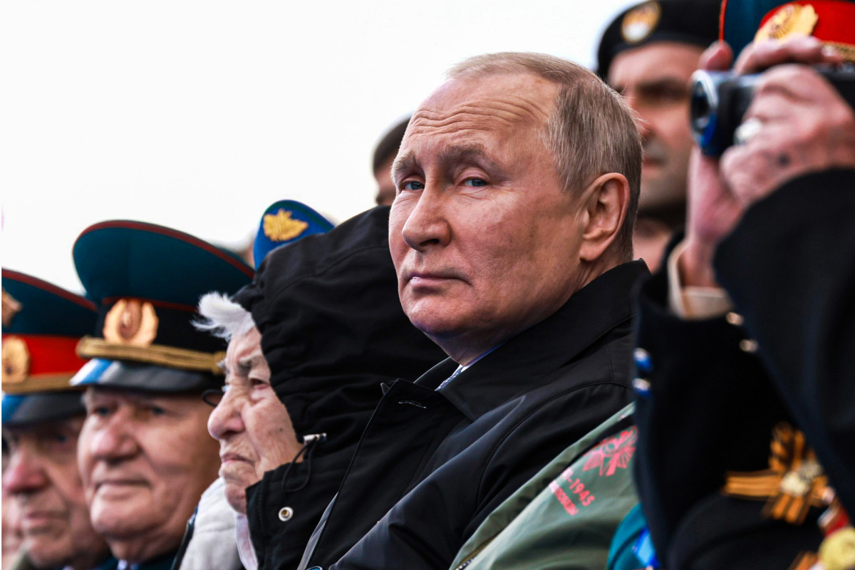 EuropaPress 4439414 handout 09 mai 2022 russia moscow russian president vladimir putin watches