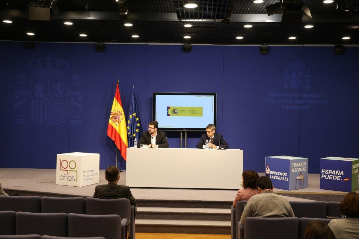 Arxiu - El secretari d'Estat d'Ocupació i Economia Social, Joaquín Pérez Rey, i el de Seguretat Social i Pensions, Israel Arroyo