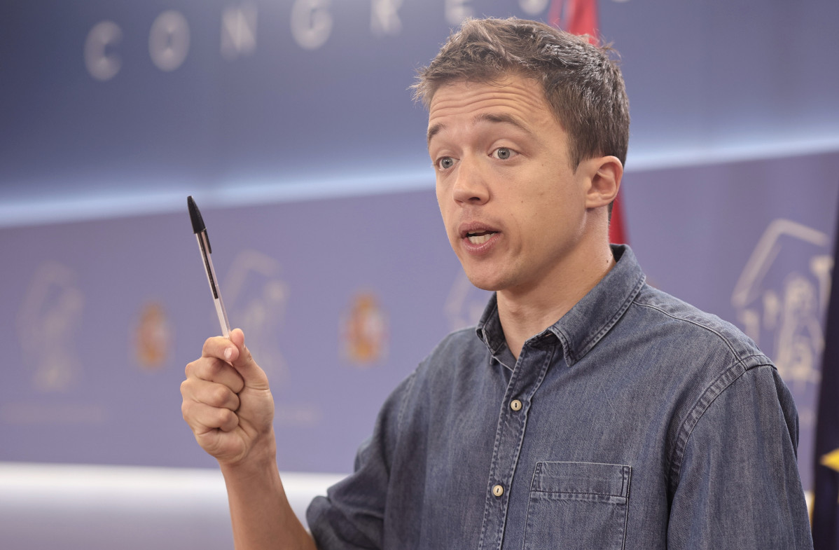 Arxiu - El líder de Más País, Íñigo Errejón, intervé en una roda de premsa anterior a una Junta de Portaveus, a 15 de juny de 2021, a la Sala Constitucional del Congrés dels Diputat