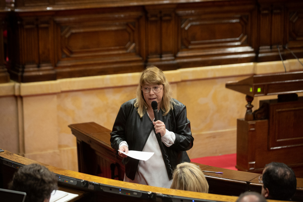 La consellera de Cultura, Natàlia Garriga, intervé durant una sessió plenària, al Parlament de Catalunya, el 25 de maig de 2022, a Barcelona, Catalunya (Espanya).