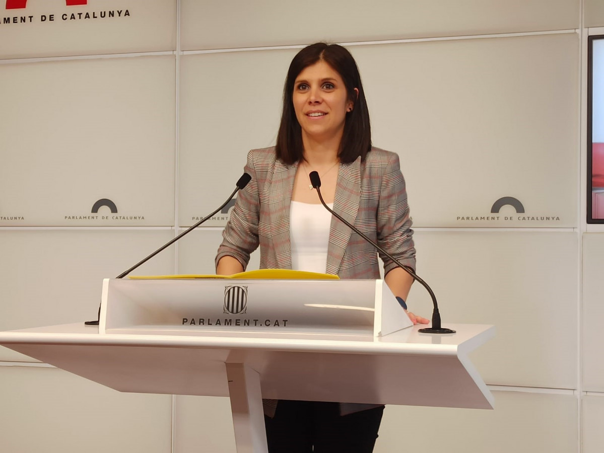 La portaveu i la secretària general adjunta d'ERC, Marta Vilalta, en roda de premsa al Parlament.