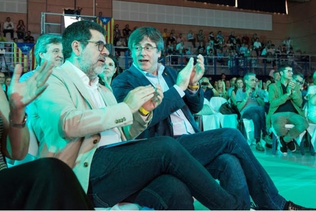 L'expresident de la Generalitat Carles Puigdemont i l'encara secretari general de Junts, Jordi Sànchez