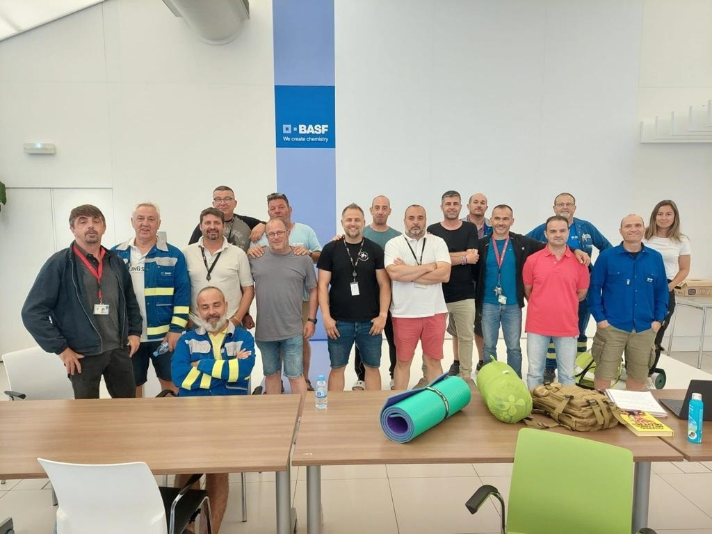 EuropaPress 4507131 alguns membres comit empresa basf tancat planta tarragona