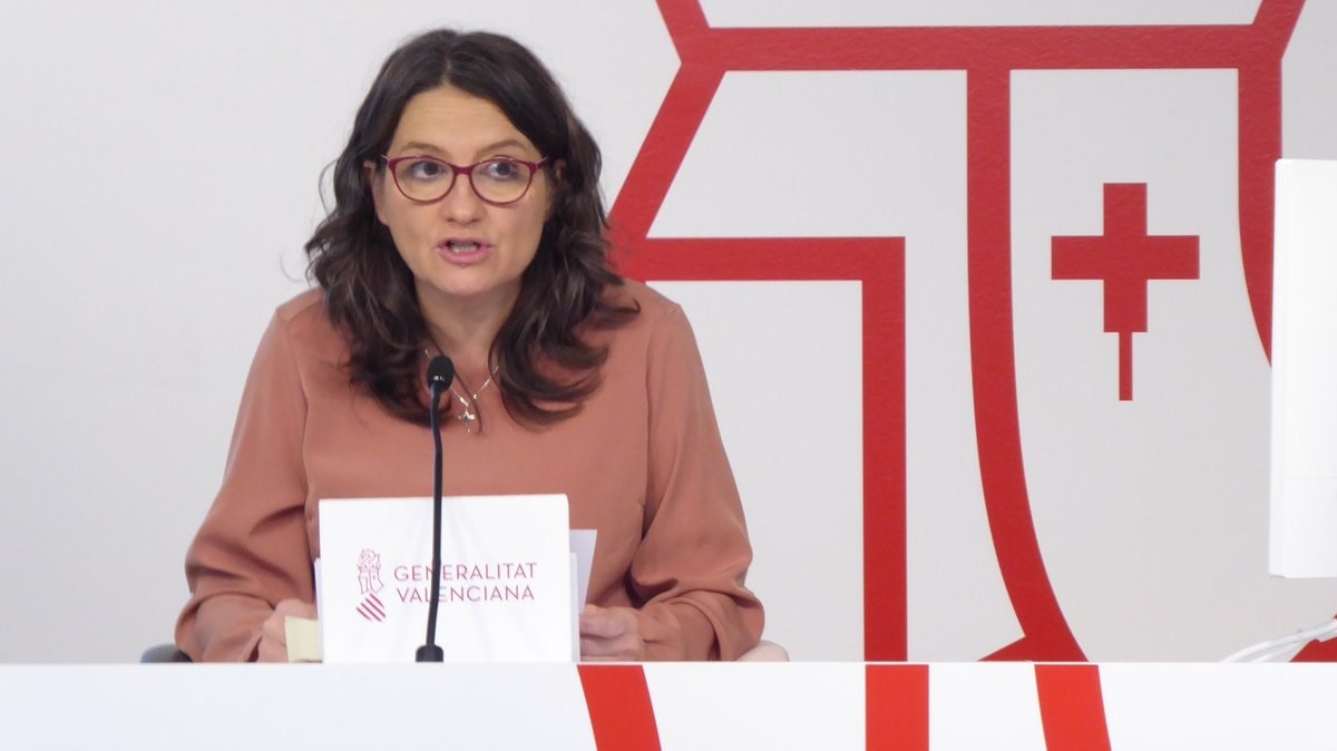La portaveu del Consell, Mónica Oltra, a la roda de premsa després del ple setmanal