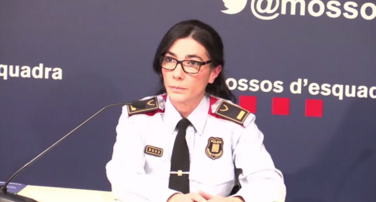 Arxiu - La portaveu dels Mossos d'Esquadra, la inspectora Montserrat Escudé, durant la roda de premsa