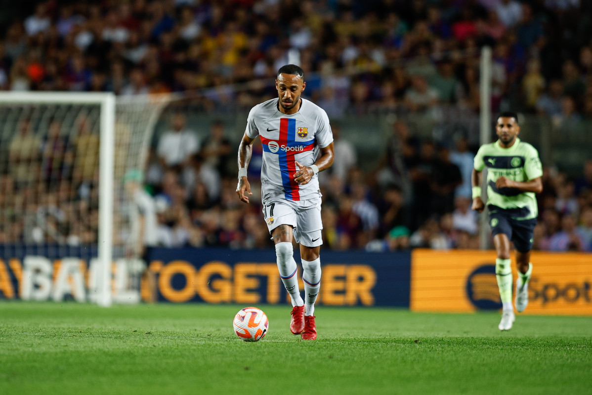 EuropaPress 4641003 perre emerick aubameyang of fc barcelona in action during the friendly