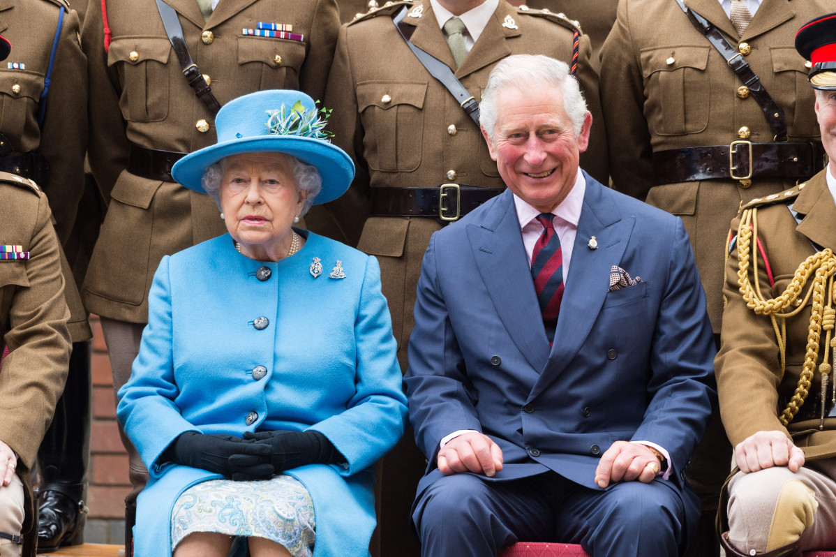 EuropaPress 4669258 reina isabel ii junt fill principe carlos gales