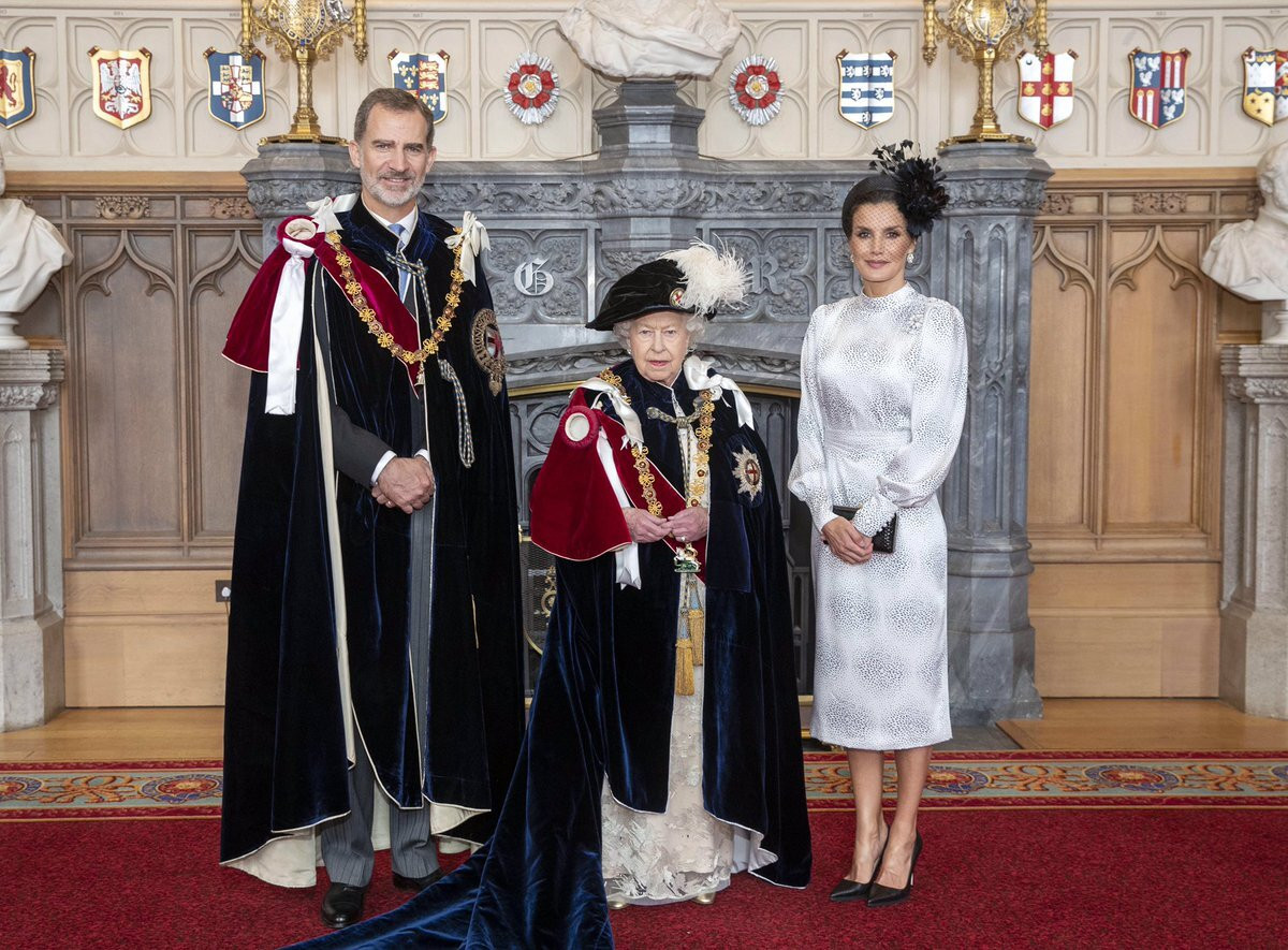 EuropaPress 2213054 i d rei felip vaig veure reina isabel ii angla reina letizia foto posterior