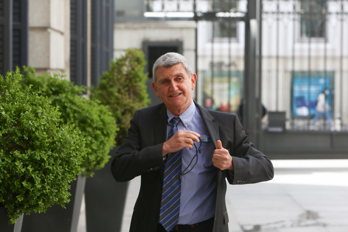 El president de RTVE, José Manuel Pérez Tornero, en arribar al Congrés